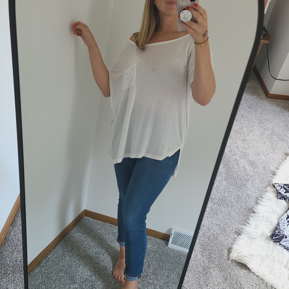 Hollister Mega Oversized Top White Women's Short Sleeved - Picture 7 of 12